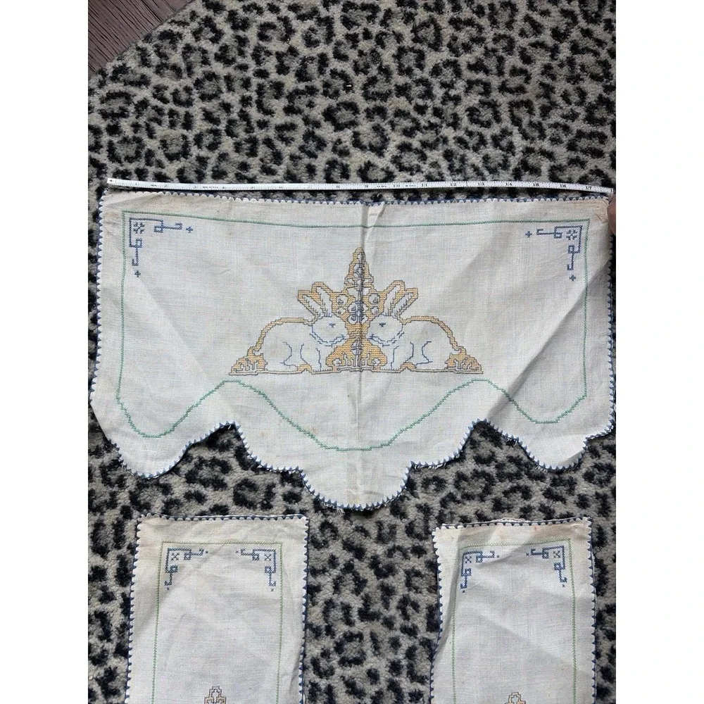 Embroidered Dresser Set 3 Pc Blue Gold Linen Scalloped Vanity Set‎ Bunny VTG